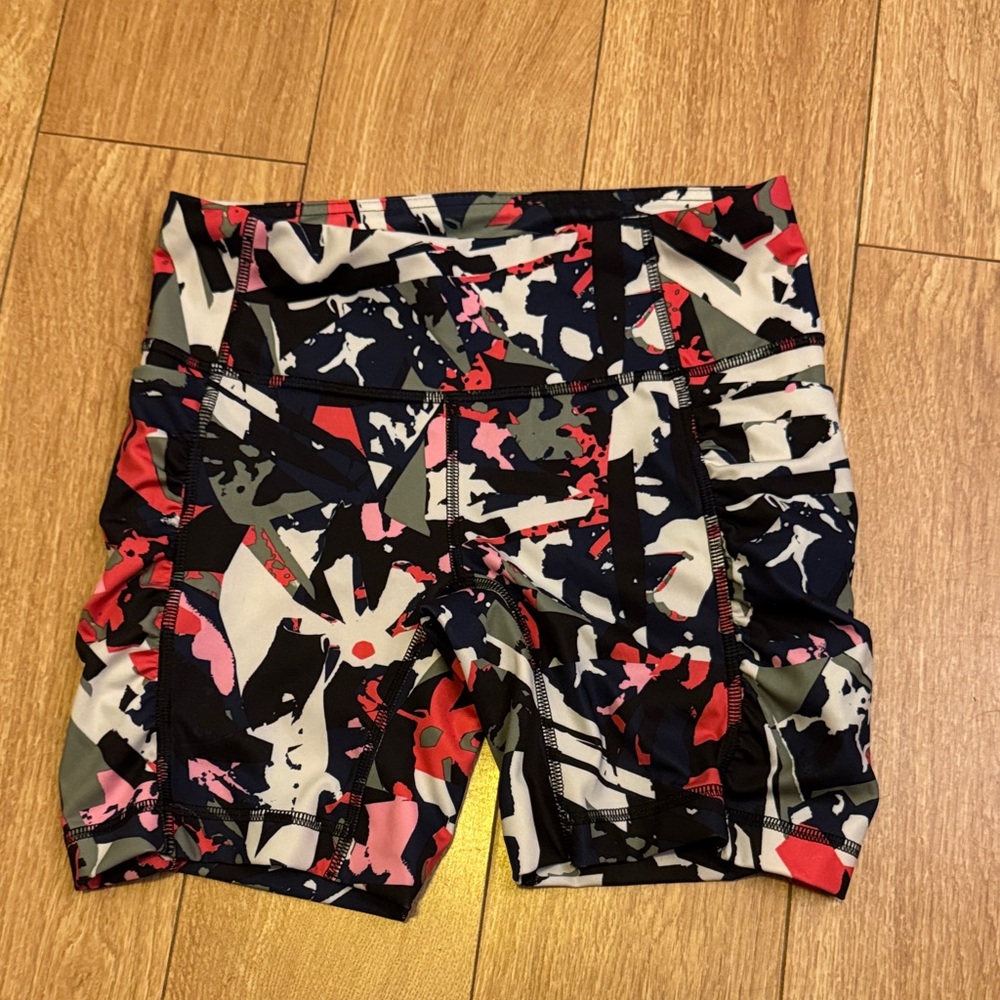 Lululemon Athletica Camouflage Patterned Shorts